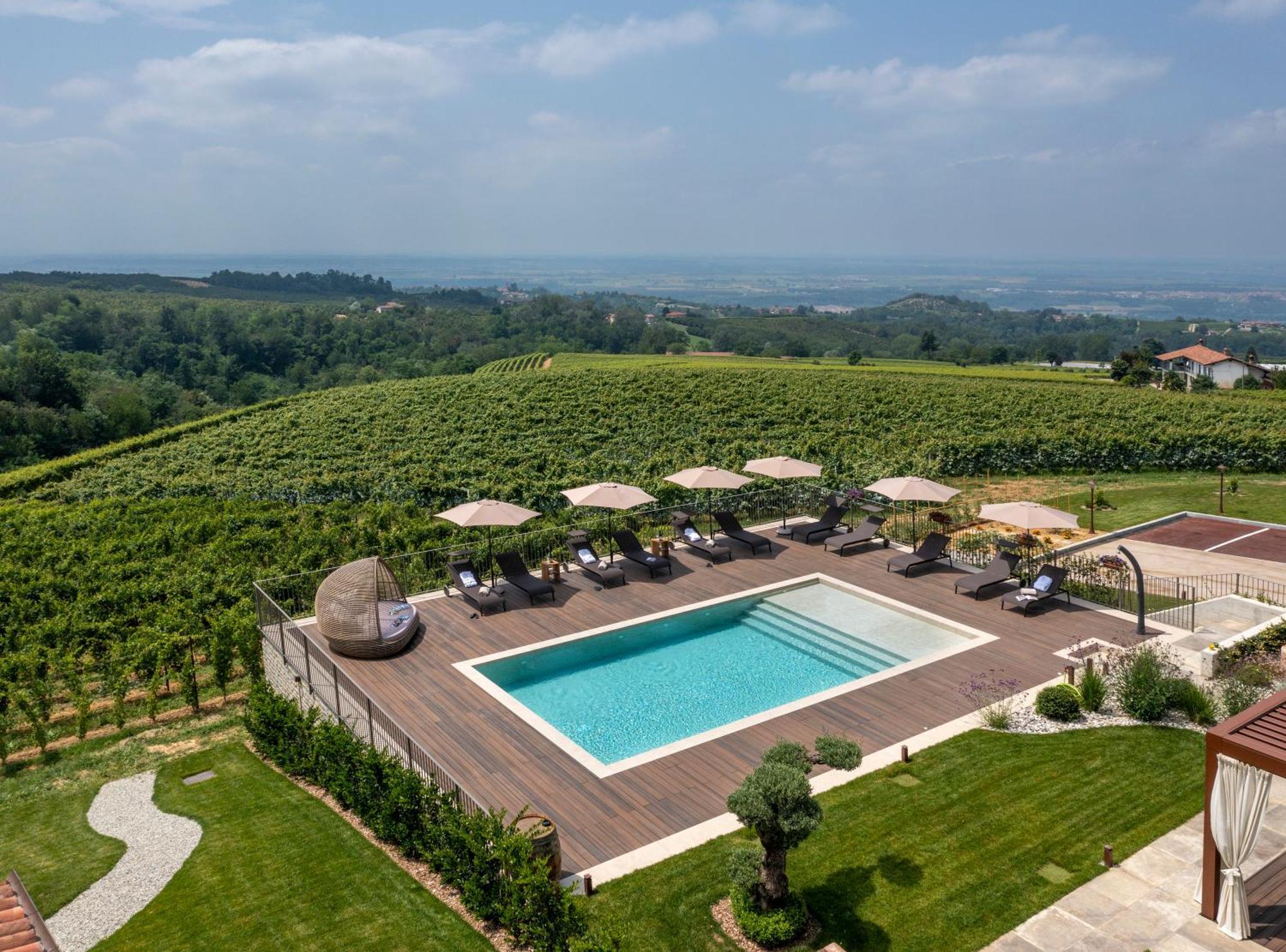 Bed and Breakfast Antica Dimora Dosio La Morra Exterior foto